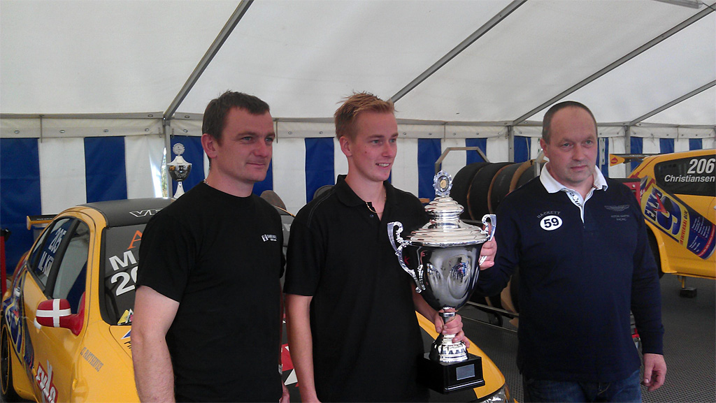 Det stolte team
(Foto: Henning, TVA-Racing)